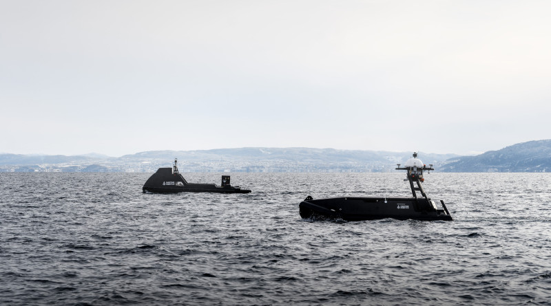 Two different autonomous vessels (Mariner X and Mariner) from Maritime Robotics on a joint maritime mission.
